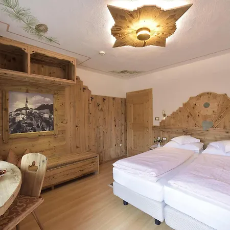 Cesa Padon Hotel 3*