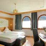 Cesa Padon 3*