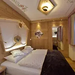 Hotell Cesa Padon
