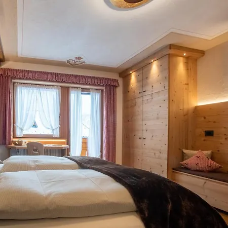 Cesa Padon Hotel