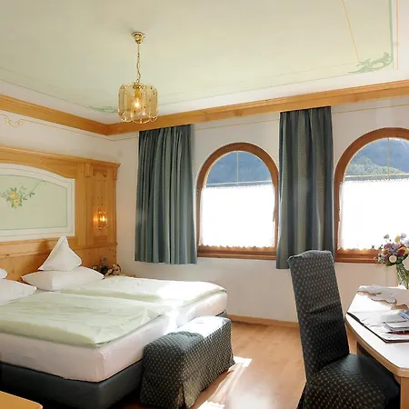 Cesa Padon 3*