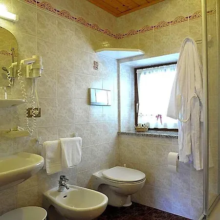 Cesa Padon Hotel