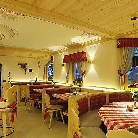 Cesa Padon Hotel