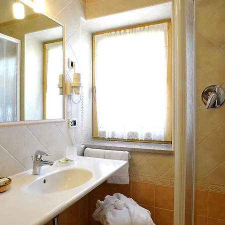 Cesa Padon Hotel